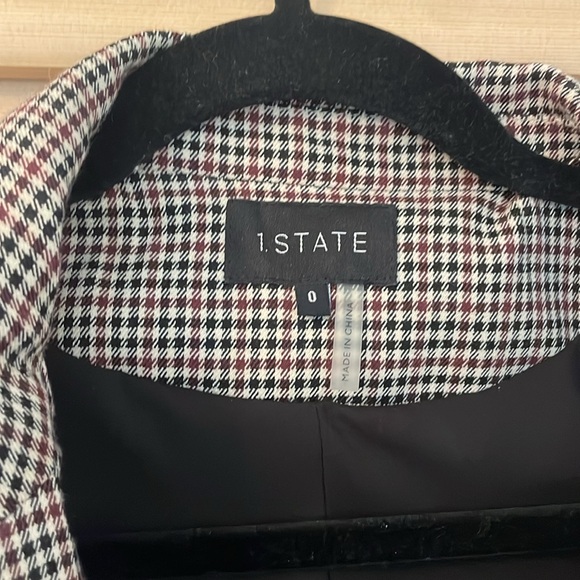 1.State Houndstooth Blazer - Picture 2 of 4